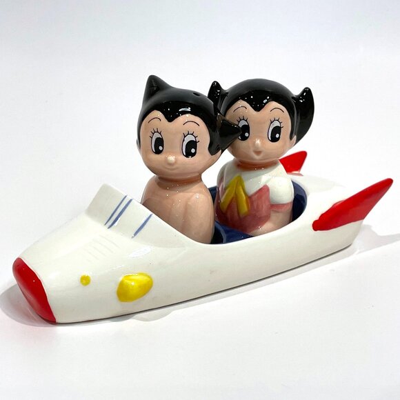 Astro Boy & Uran Figural Ceramic Salt & Pepper Shakers Osamu Tezuka Production - Picture 1 of 9